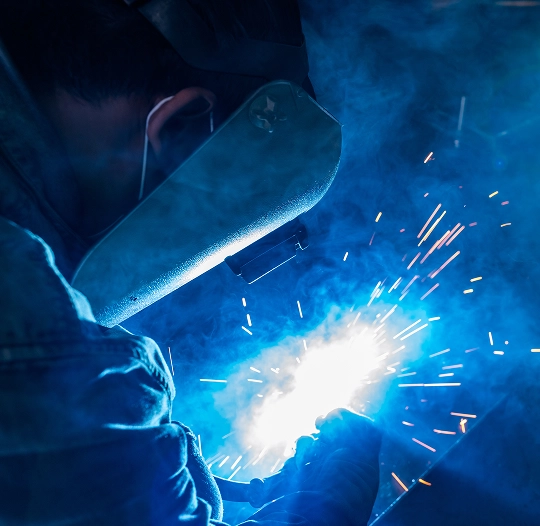 ARLETTAZ - Cuidamos tu maquinaria como si fuera parte de la nuestra